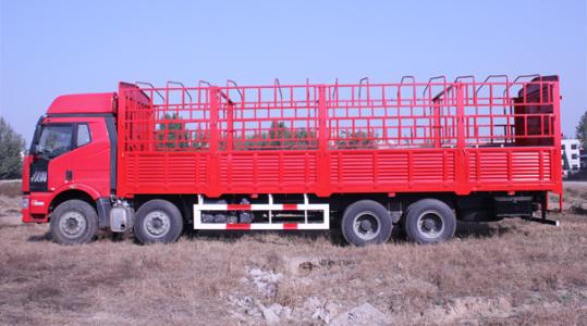 甘孜物流公司-9.6米高栏运输车型